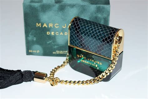 marc jacobs decadence reviews.